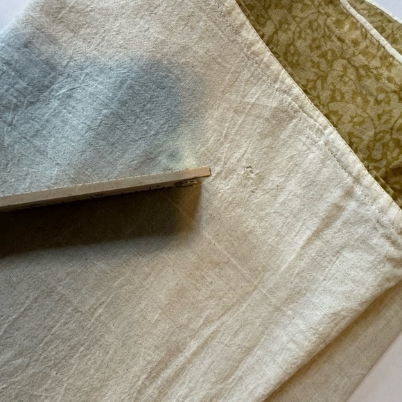 Women’s Small Linen Tunic Handmade In Bangladesh. Natural Color w/ Embroidery - Picture 7 of 8